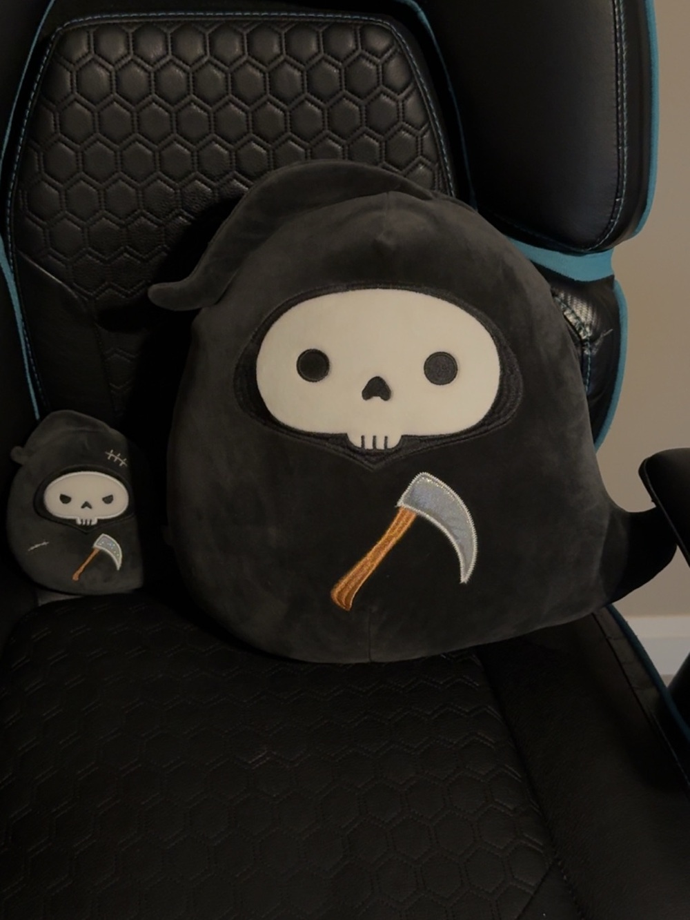 Plush Grim Reaper squishmallow - Black